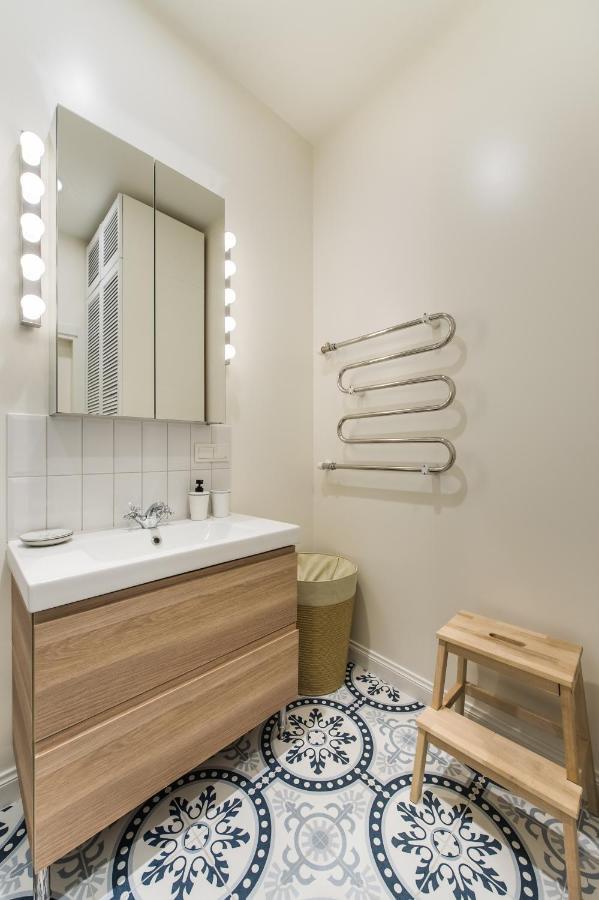 Stylish Apartment In The Heart Of Kaunas Old Town エクステリア 写真