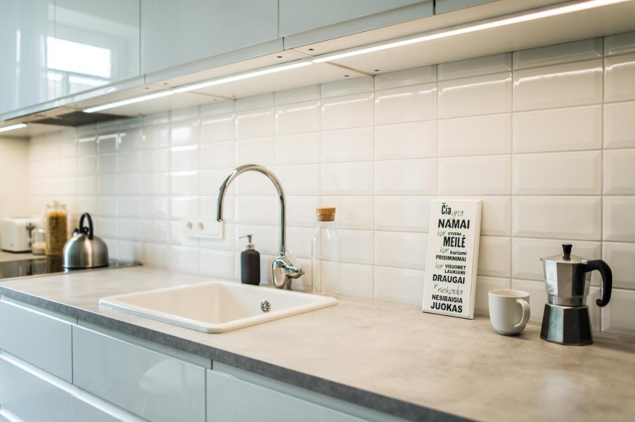 Stylish Apartment In The Heart Of Kaunas Old Town エクステリア 写真