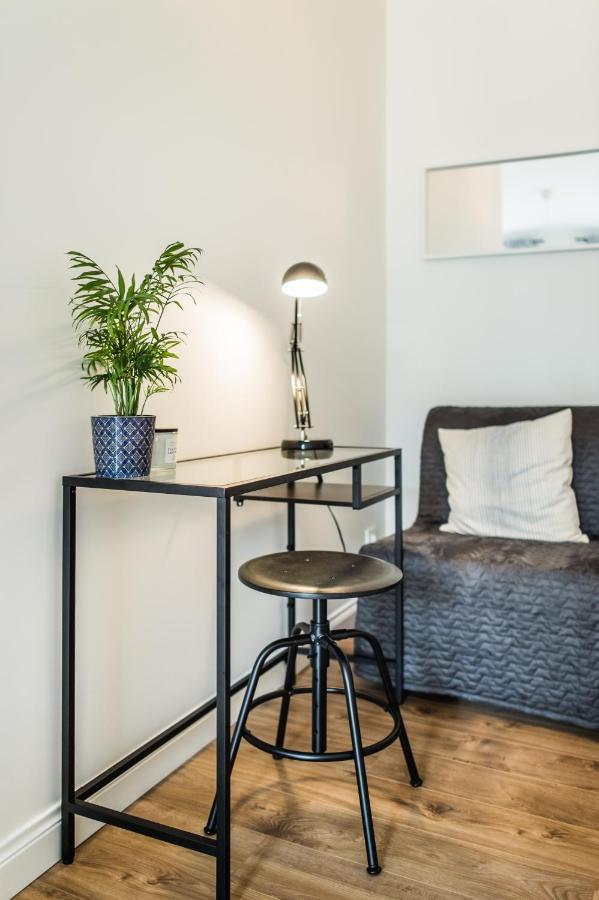 Stylish Apartment In The Heart Of Kaunas Old Town エクステリア 写真