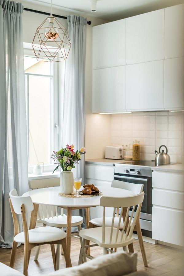 Stylish Apartment In The Heart Of Kaunas Old Town エクステリア 写真